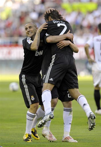 中场时球队被嘘，施洛特贝克：我没注意；上半场